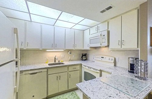 North Ocean City Condo | Beachfront Retreat w/Unparalleled Views, Balcony, W/D, Shared Pools, Gym, WiFi
