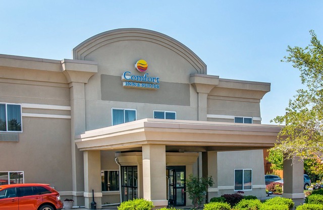Quality Inn & Suites Ann Arbor Hwy 23
